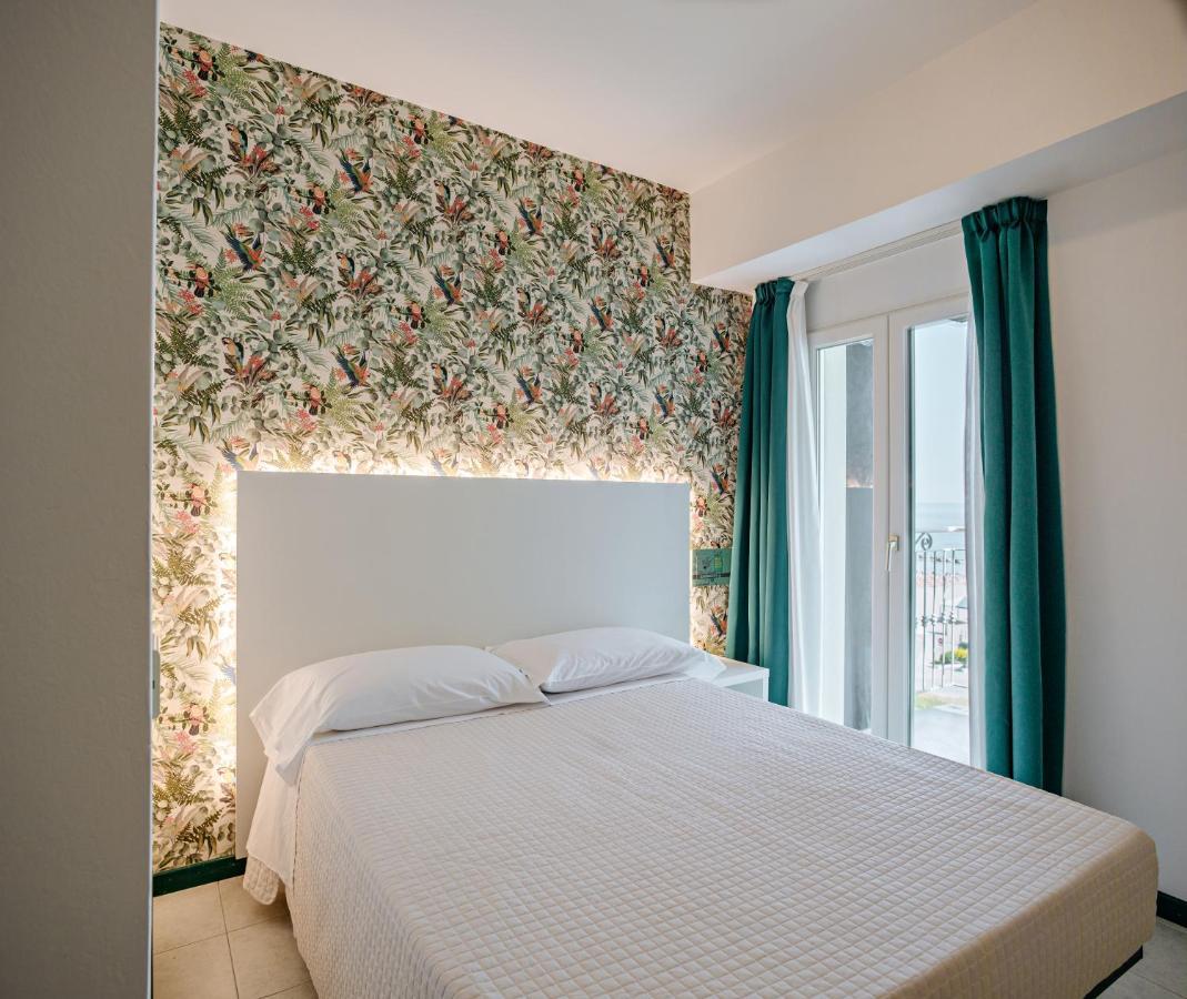 SoleMare Hotel e Residence Misano Adriatico Esterno foto