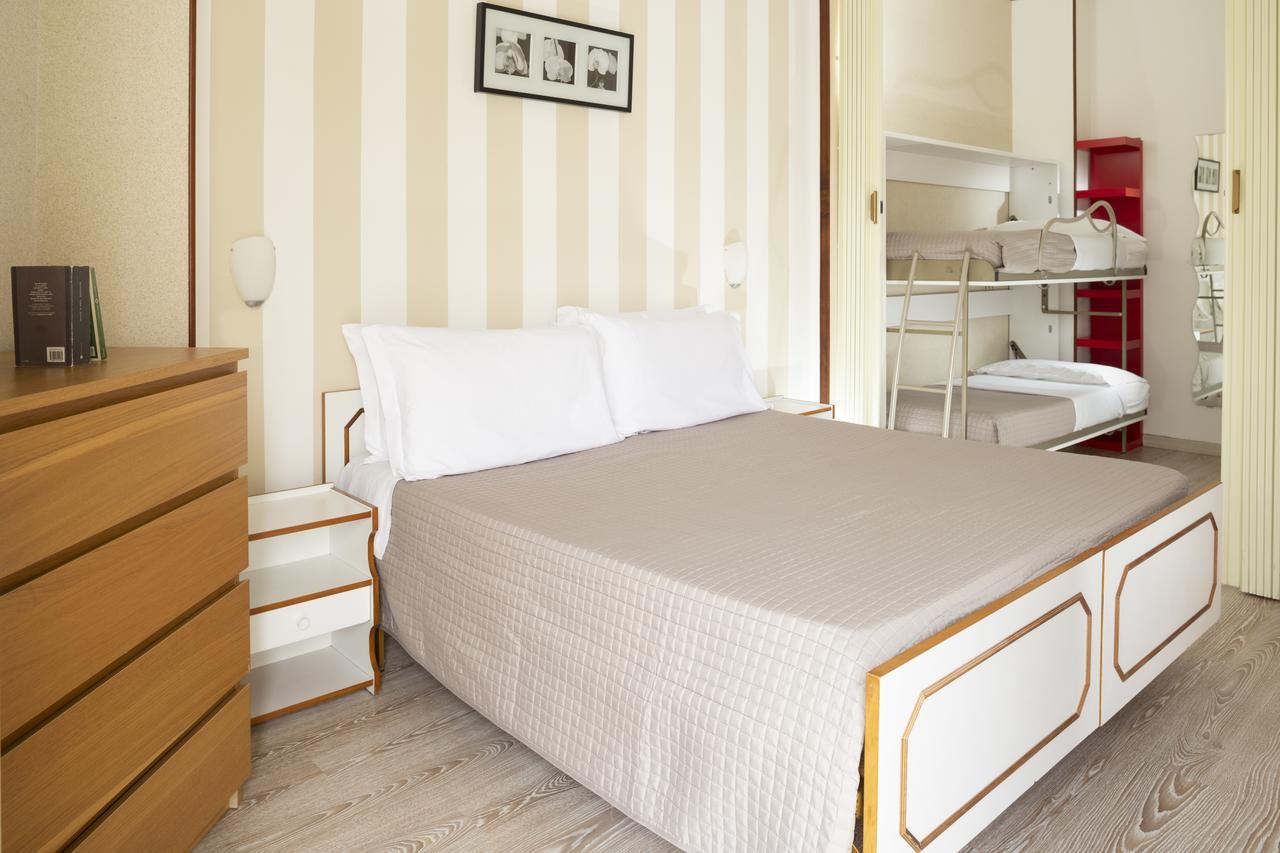 SoleMare Hotel e Residence Misano Adriatico Esterno foto