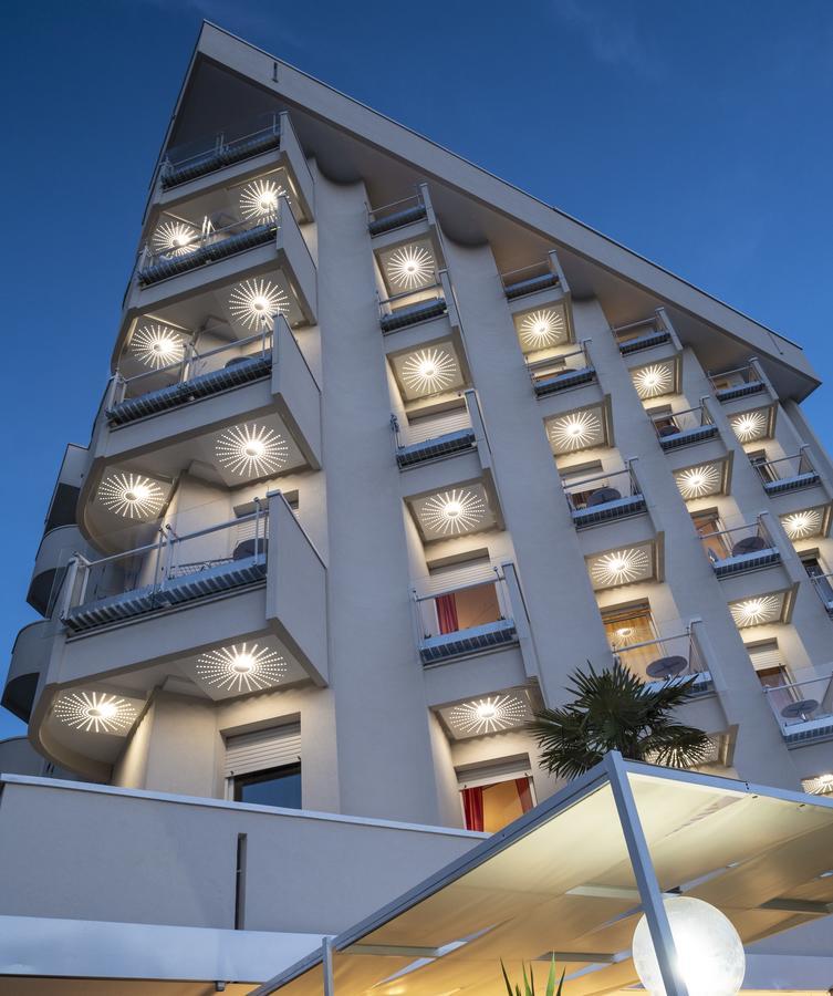 SoleMare Hotel e Residence Misano Adriatico Esterno foto