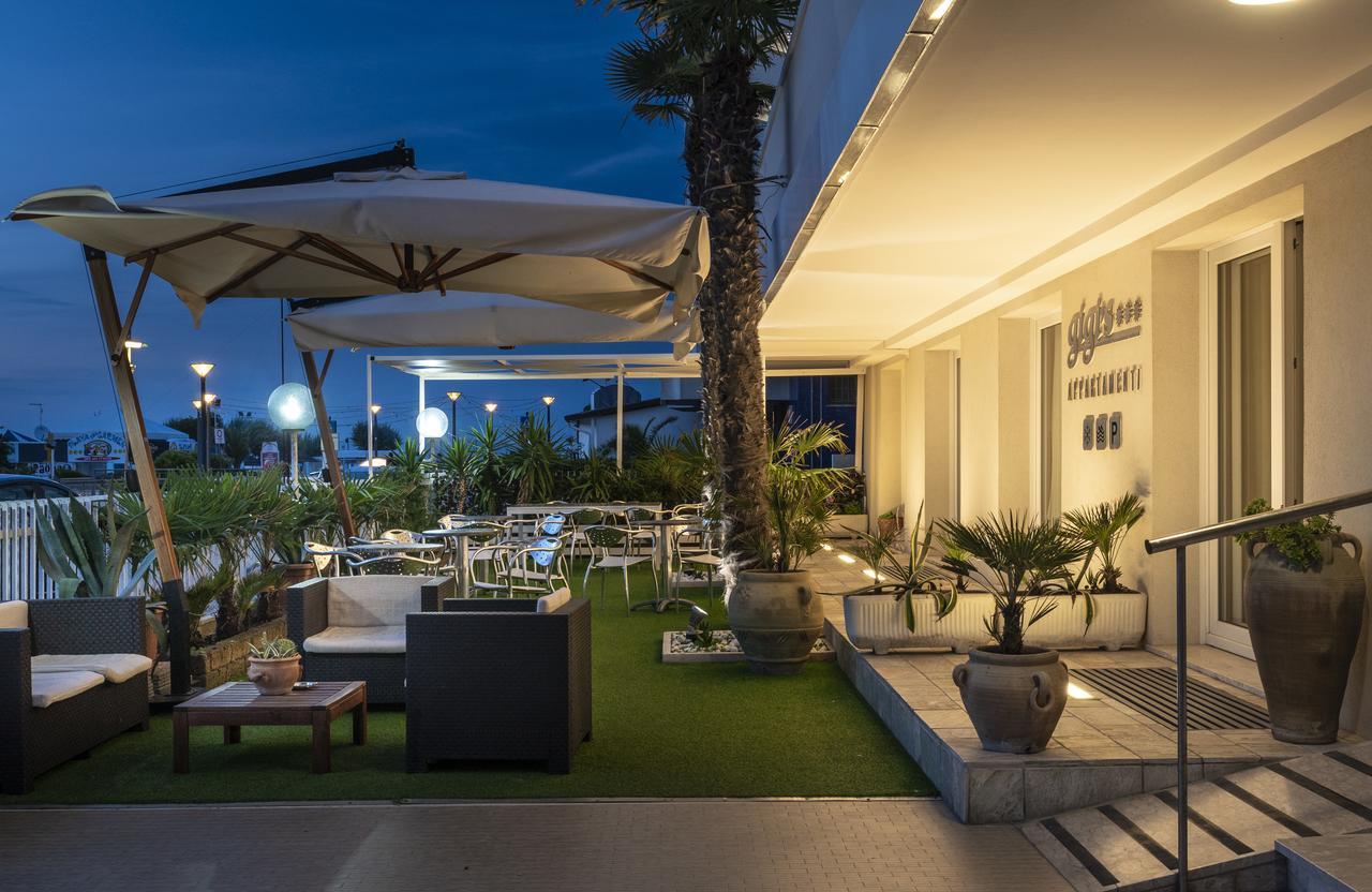 SoleMare Hotel e Residence Misano Adriatico Esterno foto